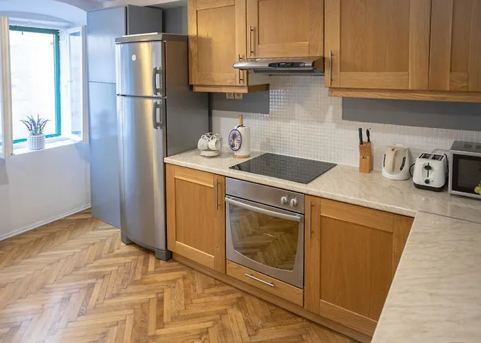 Daloro Suite