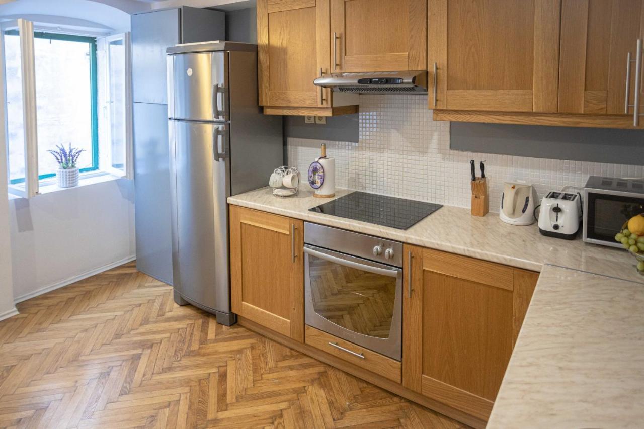 Daloro Apartment
